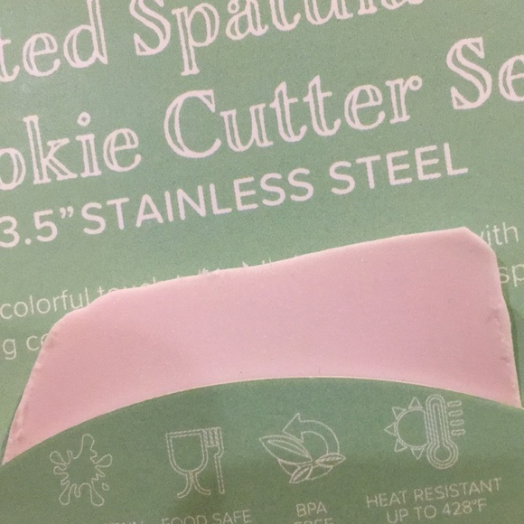 Spring Showers Floral Rainboots Spatula and Flower Cookie Cutter Set NWT - Picture 15 of 16